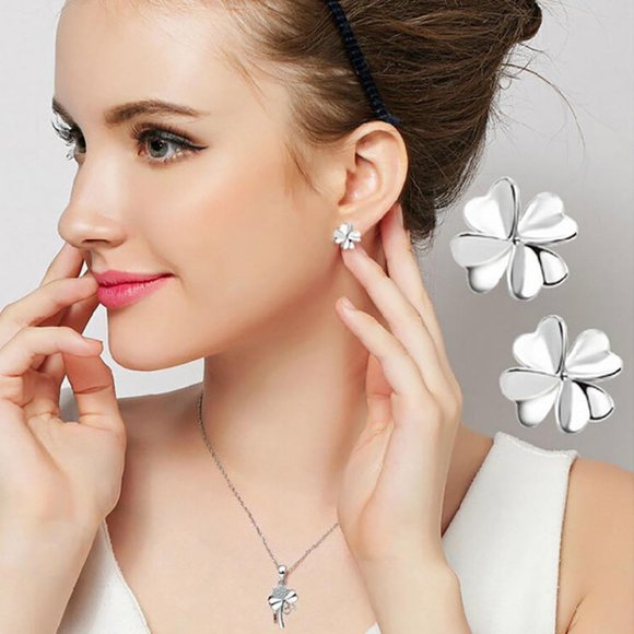 Jewelry - .925 Sterling Silver Lucky Clover Stud Earrings